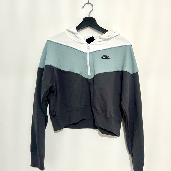 NIKE Pullover 1/4 Zip Hoodie - Picture 2 of 6